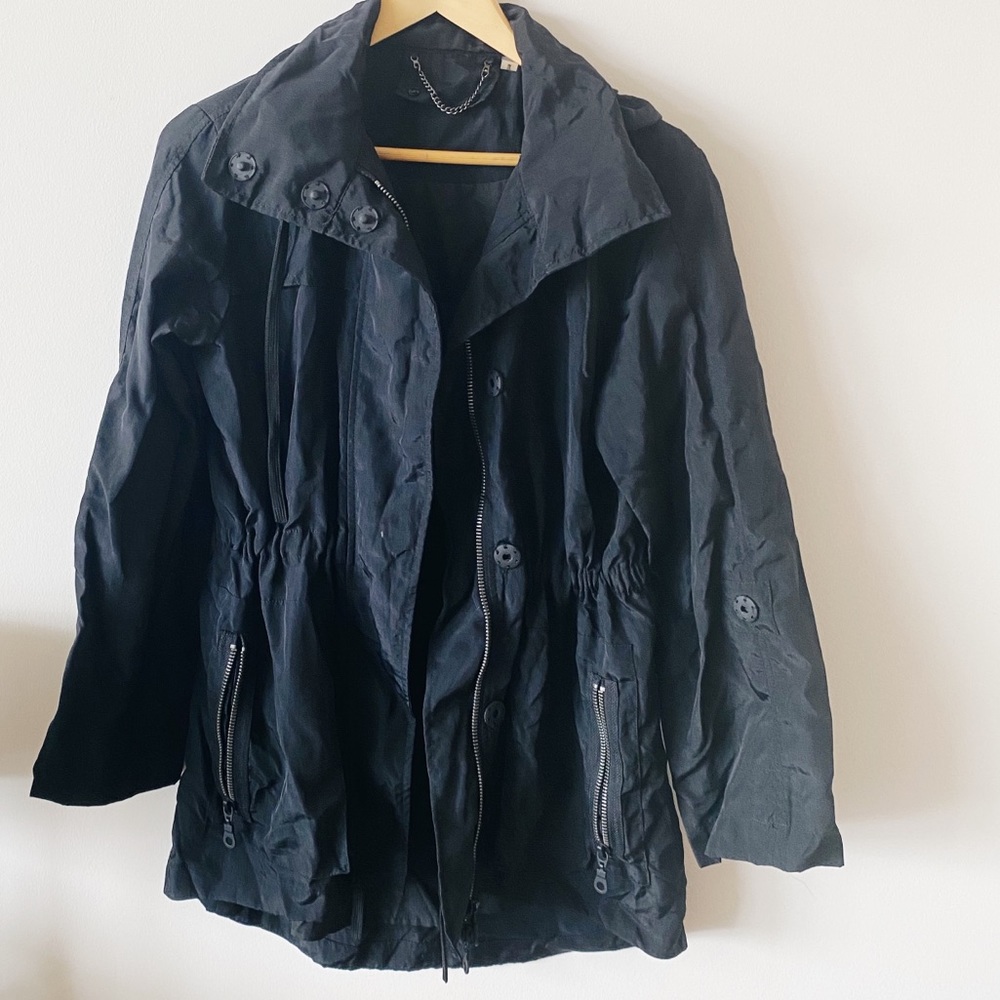 Black raincoat with cinchable waist and hood